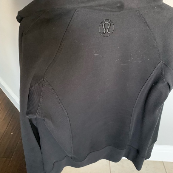 Lululemon jacket - Picture 3 of 3